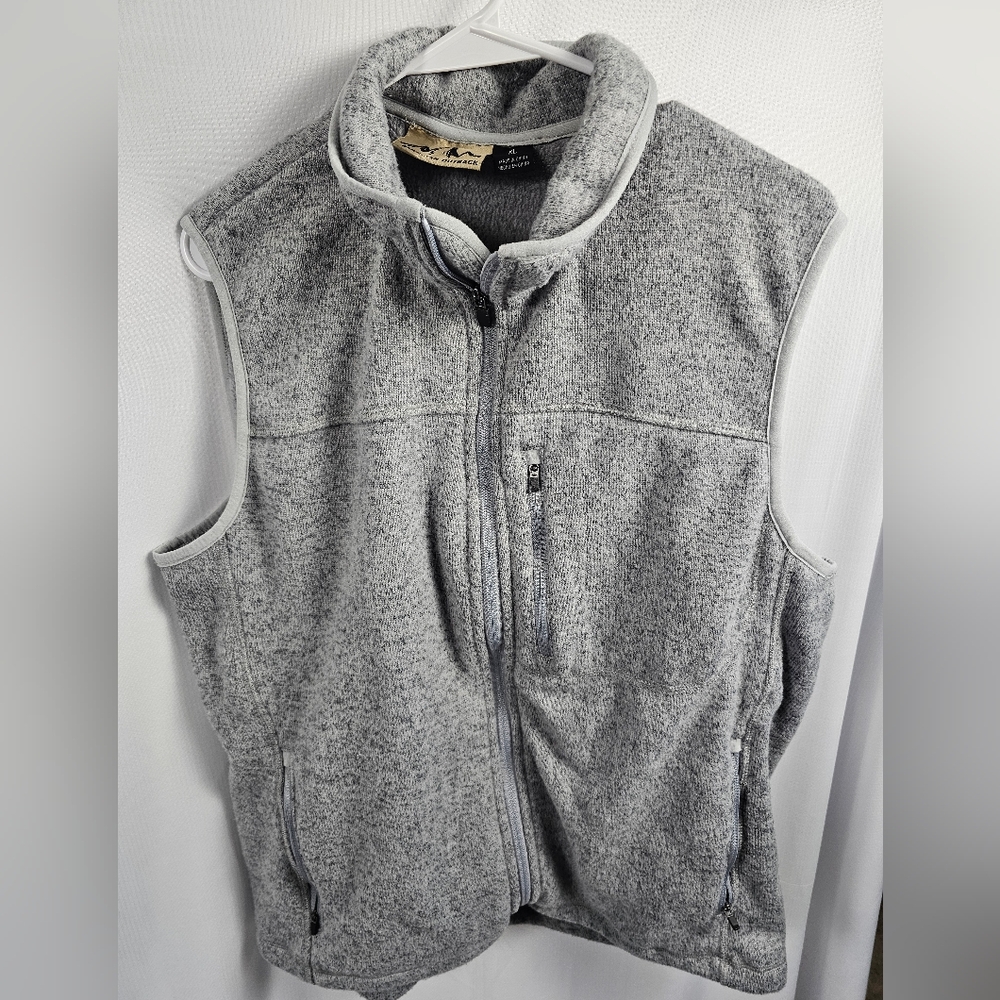 Men's Gray Full-Zip Fleece Vest